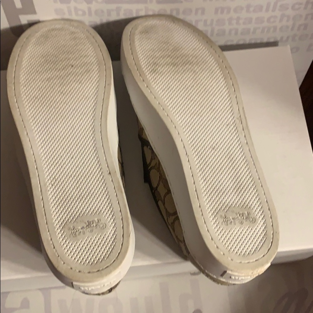 Shoes - Picture 2 of 7